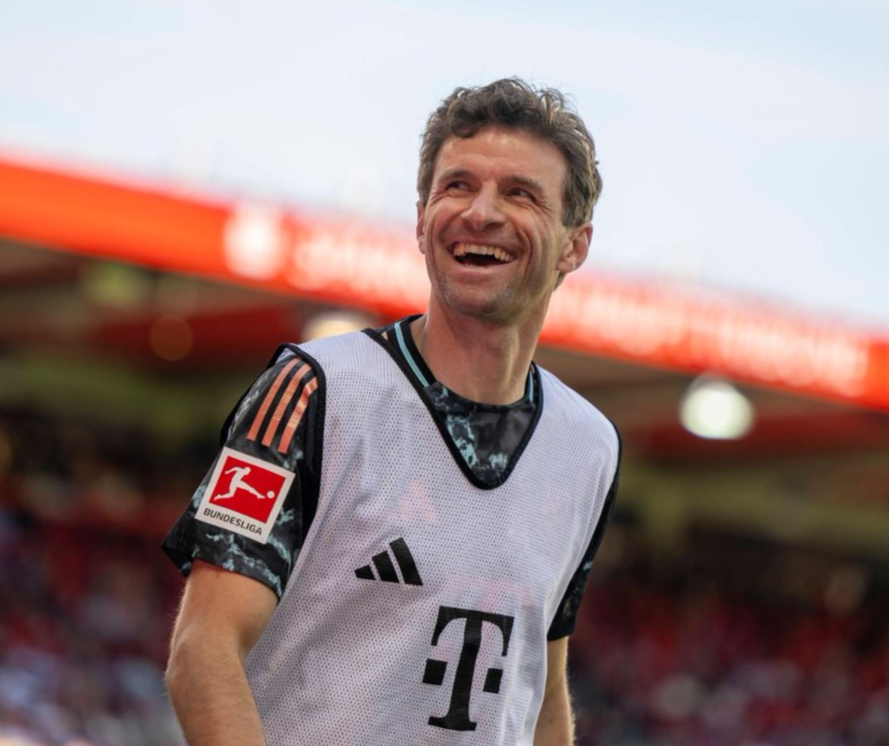 Muller sẽ chơi cho Bayern Munich lần thứ 500 tại Bundesliga. Chỉ có 12 cầu thủ từng chơi ở Bundesliga.