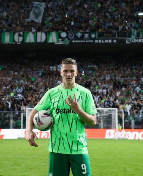 Tóm tắt vòng 31 giải bóng đá Siêu cấp Bồ Đào Nha: Hai gã khổng lồ tranh giành ngôi vương! Sporting CP và Benfica đều giành chiến thắng lớn và tiếp tục bám đuổi sát nút Tóm tắt vòng 31 giải bóng đá Siêu cấp Bồ Đào Nha: Hai gã khổng lồ tranh giành ngôi vương! Sporting CP và Benfica đều giành chiến thắng lớn và tiếp tục bám đuổi sát nút
