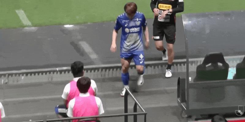 ⚽Báo cáo trận đấu J2 League Nhật Bản: Yumeki Yokoyama cứu thua phút bù giờ, Consadole Sapporo 2-2 FC Imabari