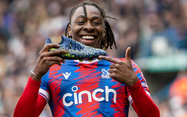 Sky Sports: Eze đã bày tỏ mong muốn gia nhập Arsenal và đã đồng ý ký hợp đồng 3+1