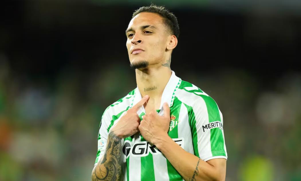 Truyền thông Tây Ban Nha: Betis hy vọng mua một phần quyền sở hữu Anthony với giá 20 triệu đô la, nhưng Manchester United không muốn nhượng bộ