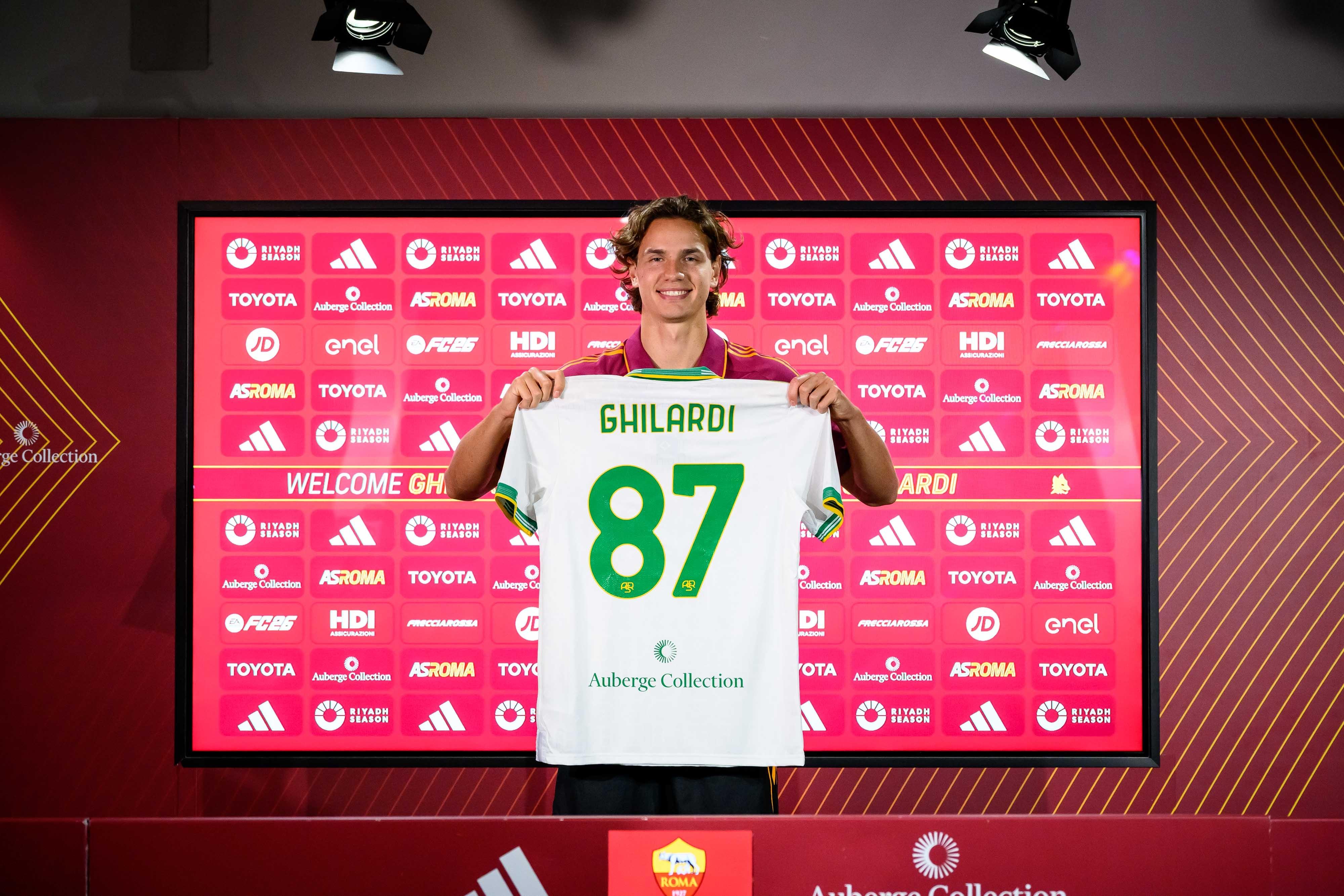 Chính thức: Roma ký hợp đồng với hậu vệ 22 tuổi Girardi của Verona, hai bên đã ký hợp đồng có thời hạn đến năm 2030