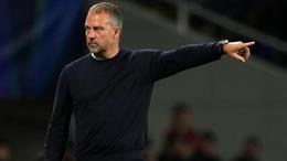 HLV Hansi Flick thừa nhận Barcelona thiếu tự tin