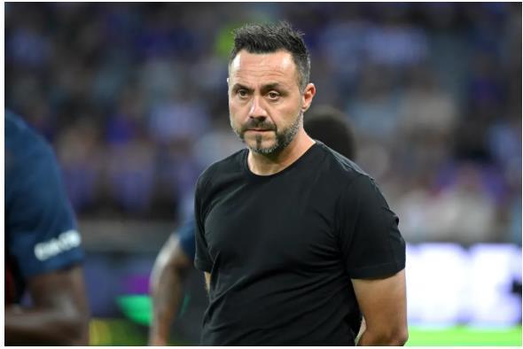 MU đã nói chuyện với HLV Roberto De Zerbi để thay Amorim. MU da noi chuyen voi HLV Roberto De Zerbi de thay Amorim.