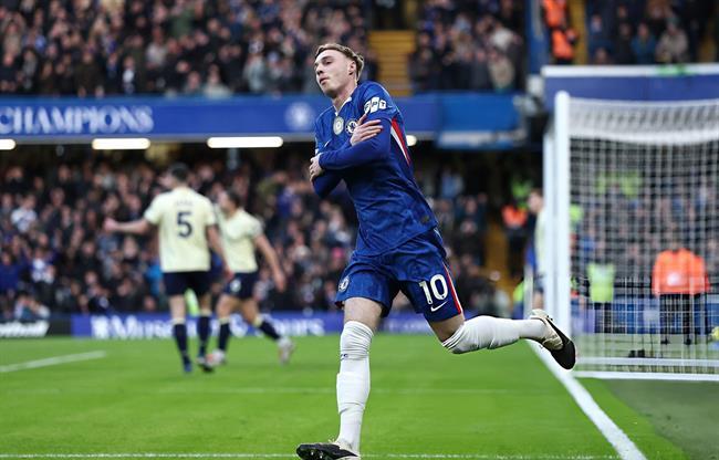 Liam Rosenior nói gì về tin đồn Cole Palmer chuyển tới MU 1